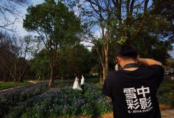 -雪中彩影婚纱摄影·微光艺术中心