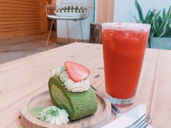 草莓蜜桃茶-拾壹cafe·工作室