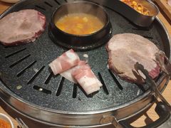 -江南猪肉商会无限续吃(弘大店)