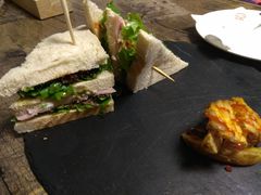 -HIGH FIVE哈福手工汉堡(桂林路店)