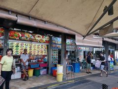 -东海岸人工湖美食村