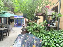 -SISTERS BAR RESTAURANT川意酒馆(嘉善老市H楼店)