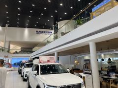-杭州中沃沃尔沃4S店(滨江区店)
