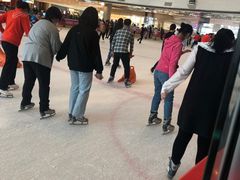 -冰纷万象滑冰场(沈阳万象城店)