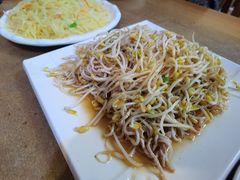 笨豆芽炒肉丝-鑫诚筋饼王(红旗小区店)