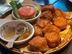 -大头虾越式风味餐厅(光明广场店)