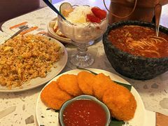 -浩海火燒雲傣家菜(芮欧百货店)