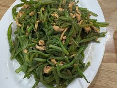 鲜豆角炒肉丝-姥家春饼店(漳州二路店)