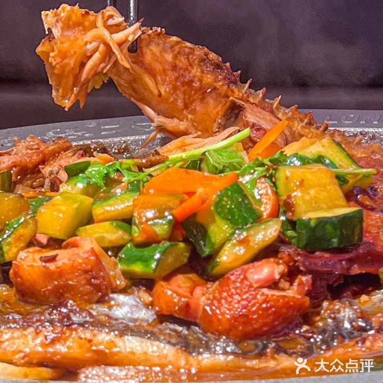 广州会一直去的...爆灯冒烤鸭烤鱼❗❗ 