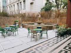 -潮一不贰·法式甜品·生日蛋糕·西式简餐(外滩店)