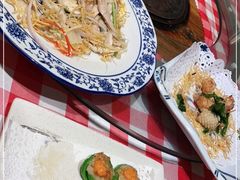 蟹黄墨鱼饼-龙桥私厨·姜花菊花过桥鱼·顺德菜(容桂店)