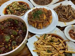 肥仔豆汤-朱大嘴肥肠血旺(福字街店)