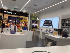 -Apple授权专营店(五彩城店)