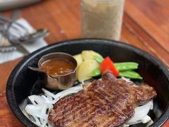 黑胡椒超值牛排-玛格萝妮比萨屋(四平店)