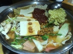 部队火锅-富乐满韩国正宗炸鸡韩国料理(虹泉路店)