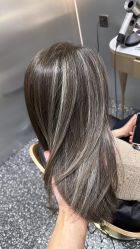 -Tloml salon