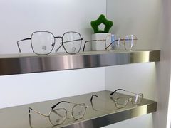 -视野联行眼镜·蔡司授权店(长白万象汇店)