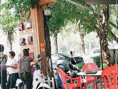 -黄记四更烤乳猪店