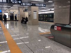 -铁西广场(地铁站)