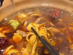 -李双猪·小龙虾·烧烤·羊肉煲(乐山店)