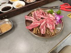 -围炉肉舍•炭烤活鳗•丹东海鲜烤肉(步行街店)