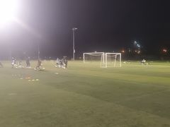 -Riverside河畔少儿足球培训(前滩店)