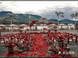 婚礼是灵魂与审美之间的同频共振，吸引你沉醉这场婚礼，吸引你。