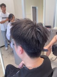 -摩登时代美发沙龙