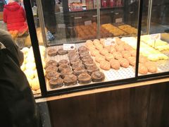 面包甜点陈列柜-LELECHA乐乐茶(上海五角场万达广场店)