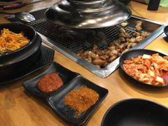 -肉甲韩国木炭烤肉(新壹街1店)