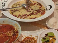 -江渔儿酸菜鱼(曜一城店)