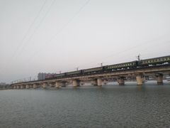 -灞河西岸滨河公园