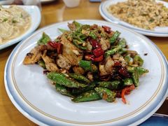 农家小炒肉-鹤乡东北菜(崮山路店)