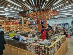 零售区-周记炒货·山核桃·甘栗(武林店)