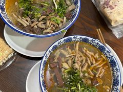 -叶新小吃店(来凤小区总店)