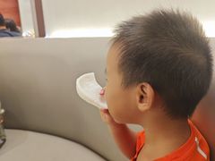 -锅飘飘·东北铁锅炖(雨花客厅店)