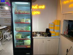 -运气牛自助酱大骨火锅(南京东路店)