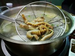 沙茶牛腩拼脆骨锅底-广味鲜潮汕牛肉火锅(延安三路店)