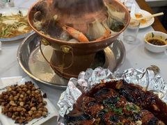 -一口猪海鲜浑锅·东北家常菜