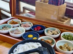 -桥香园过桥米线(国贸店)
