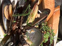 -LESCEDARS Brasserie Bistro香柏树