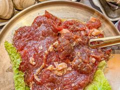 -围炉肉舍•炭烤活鳗•丹东海鲜烤肉(步行街店)