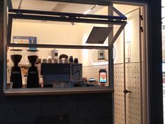 门面-AllorNothing横竖横咖啡(天虹店)