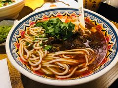 招牌香辣牛腩粉-鑫花溪牛肉米粉(人民广场店)