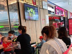 等位区-老板恋上鱼(荣盛广场店)
