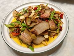 -土砂锅生态山庄·非遗砂锅雅鱼