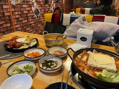 -源味屋韩式火锅&炸鸡(鼎城当代商城店)