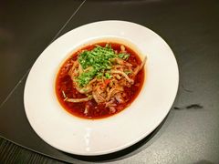 -艳阳天民俗村(公园路店)