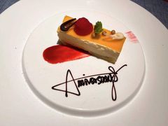 苏黎世白巧克力百香果蛋糕-弦月窗LUNETTE BY AMANDA(复兴路店)