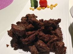 -八府香鸭·啫啫煲(华山路店)